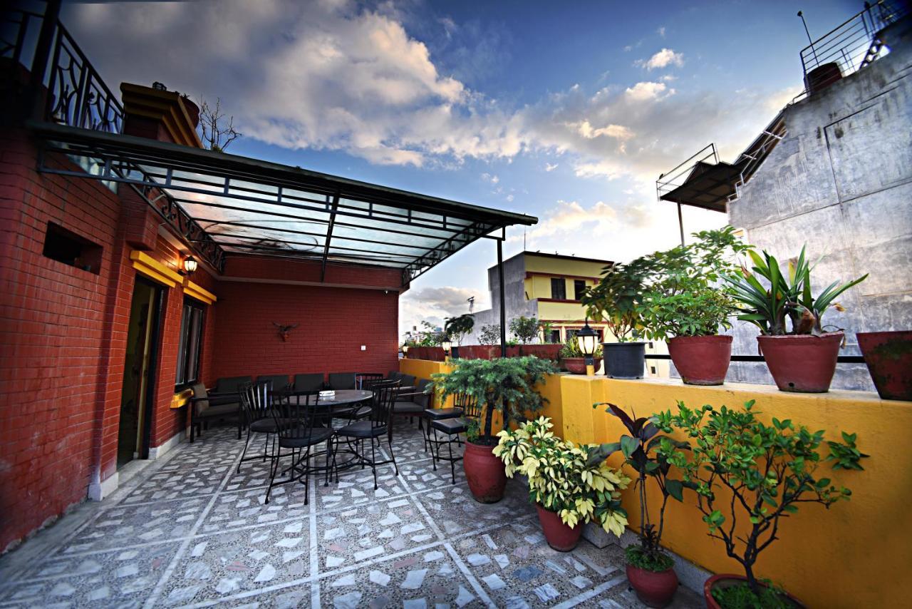 Hotel Livin Katmandú Exterior foto